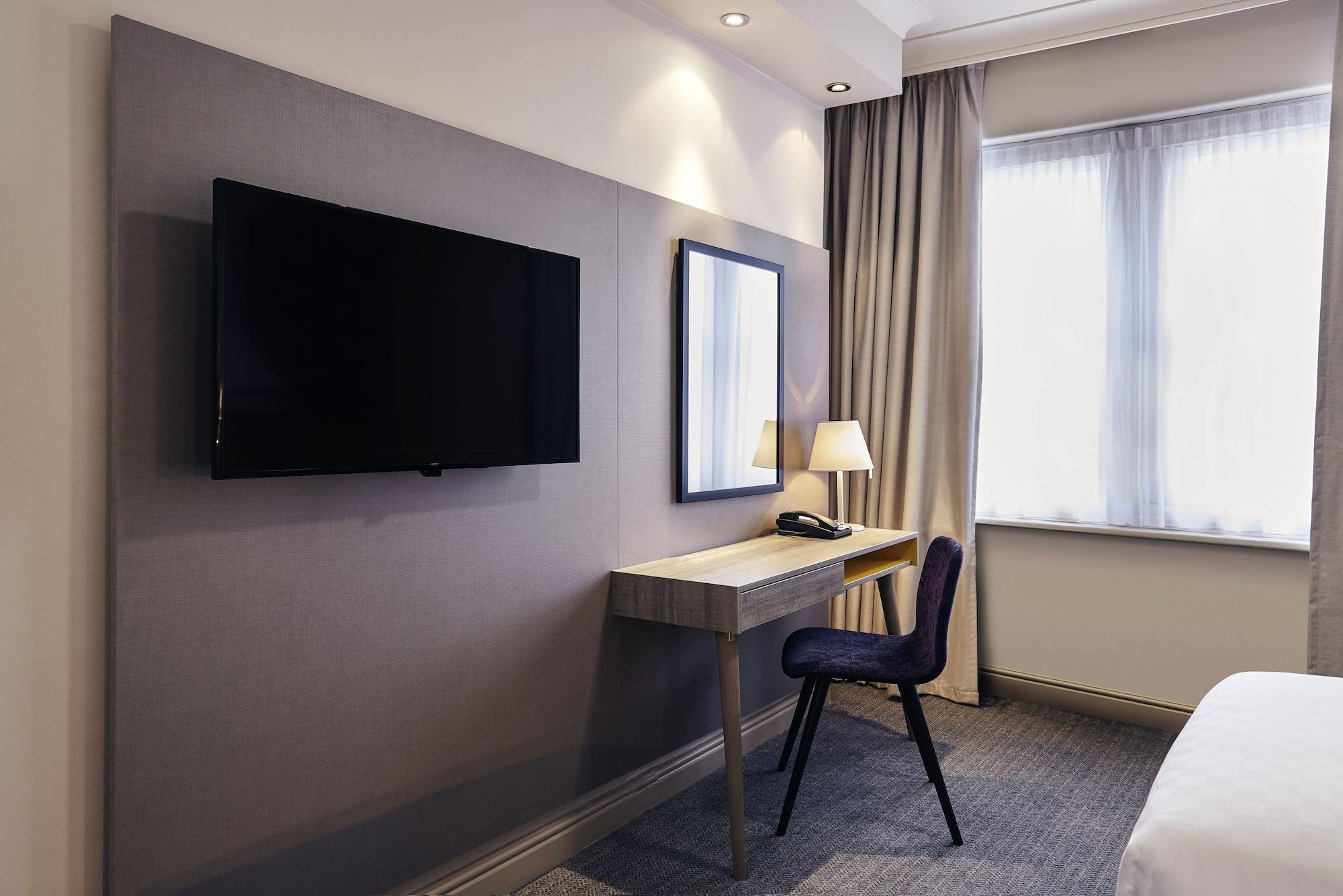 Exeter Rougemont Hotel By Sunday Bagian luar foto