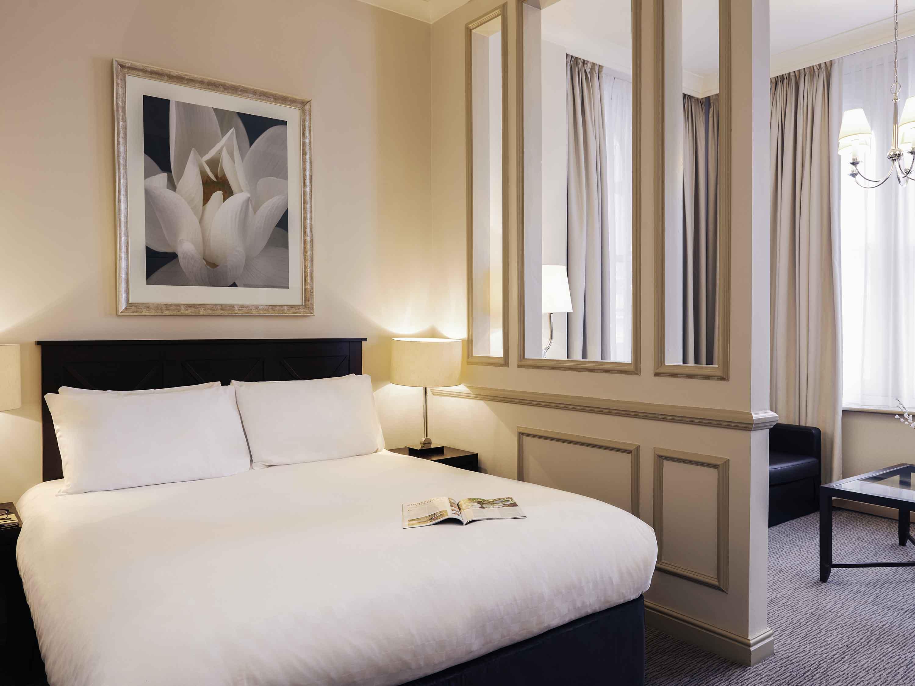 Exeter Rougemont Hotel By Sunday Bagian luar foto