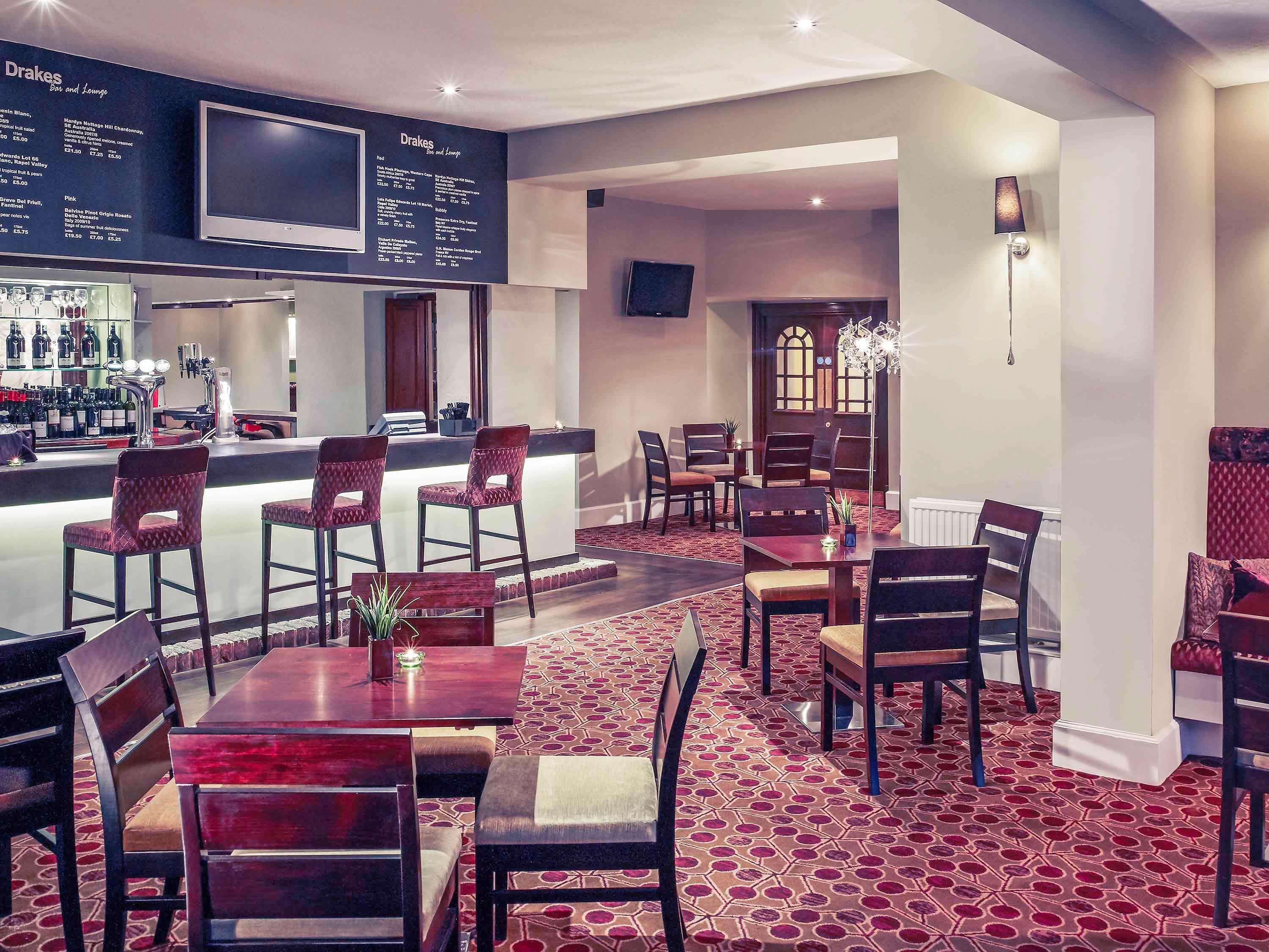 Exeter Rougemont Hotel By Sunday Bagian luar foto