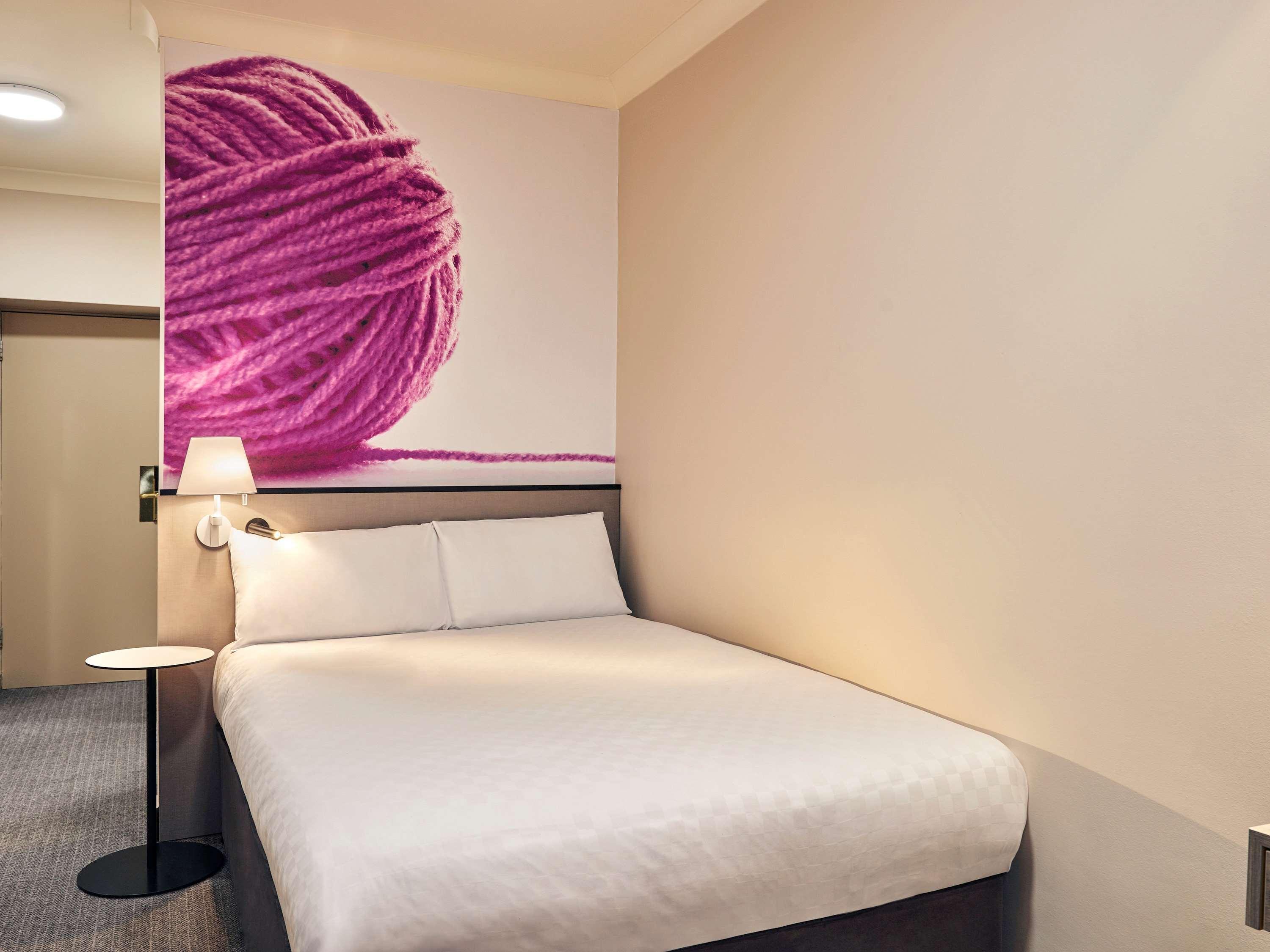Exeter Rougemont Hotel By Sunday Bagian luar foto