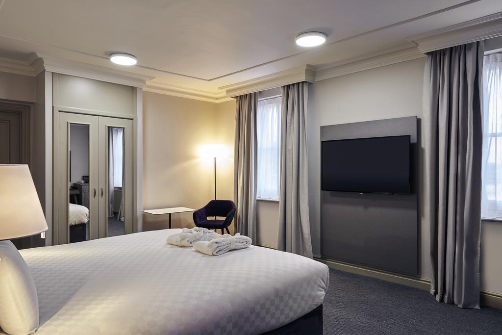 Exeter Rougemont Hotel By Sunday Bagian luar foto